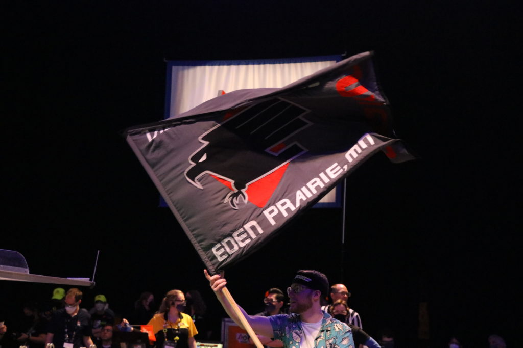 The MC waving the Talon flag before the match began.